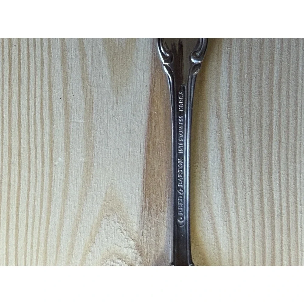 Reed & Barton HIGHGROVE Silverware 18/10 Stainless 5 Salad Forks‎ DISCONTINUED